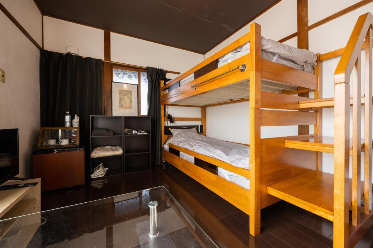 Hotel Bed&Cafe Onzo オンゾー Onomichi Zewnętrze zdjęcie